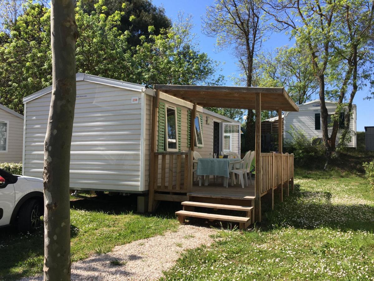 Mobil Home Pour 6 Personnes Climatise A Quelques Minutes Des Plages Agde Eksteriør billede